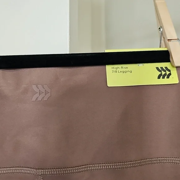 NWT All In Motion UPF 50+ Workout Set Light Brown XS - Picture 11 of 15